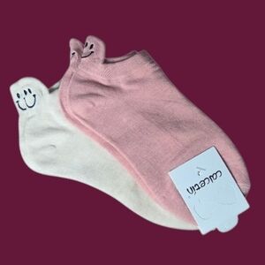 Calectin Smiley Face Ankle Socks 2-Pack – Neutral Cream Pink– NWT
